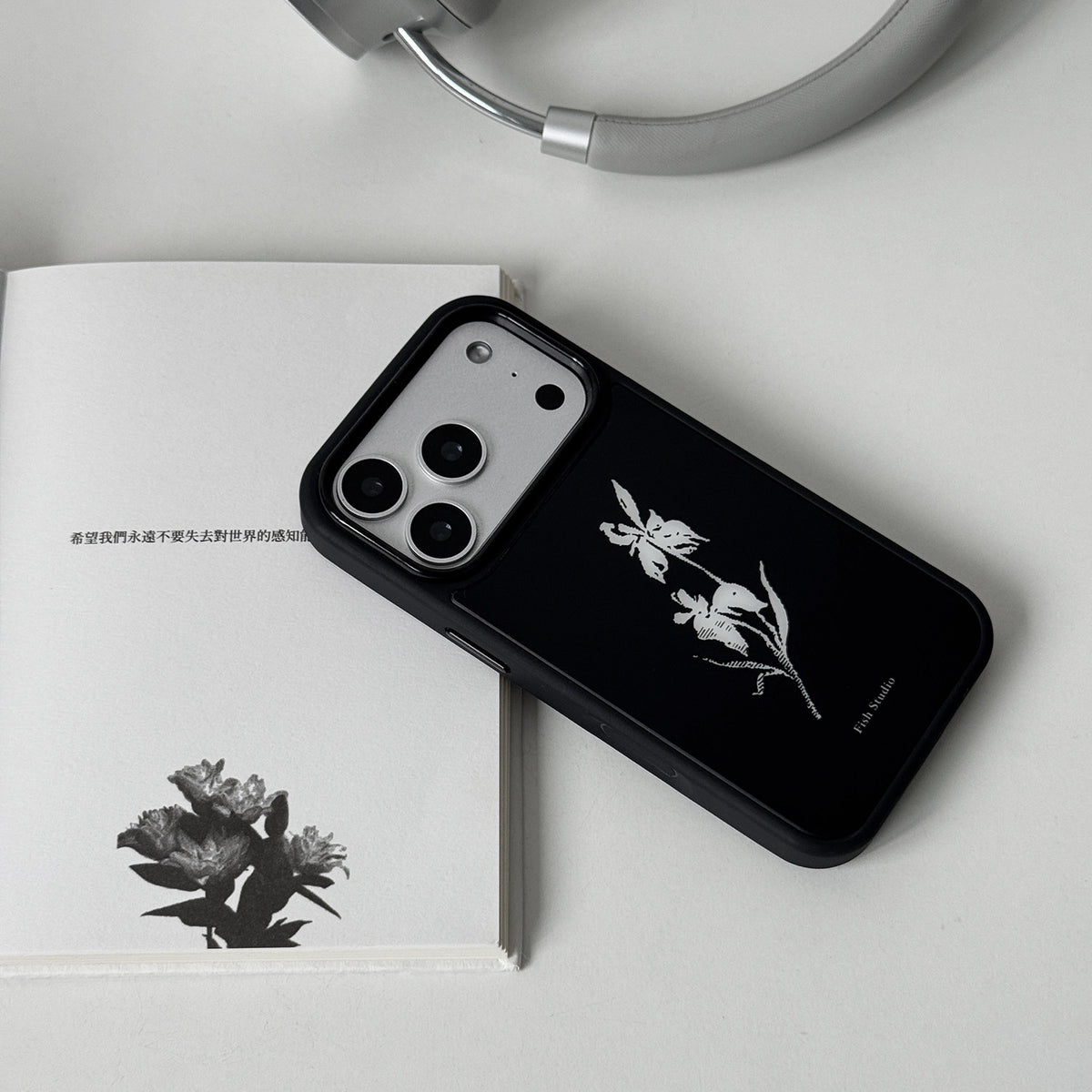 Midnight White Iris Phone Case-FI001AC