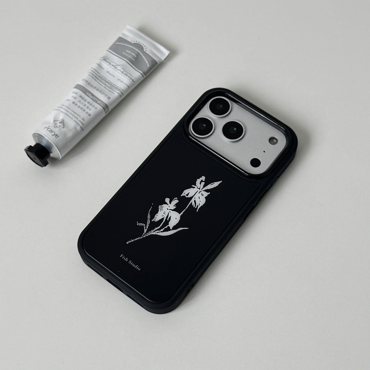 Midnight White Iris Phone Case-FI001AC