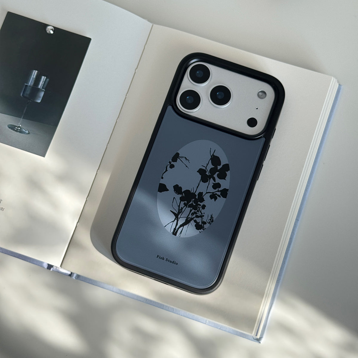 Botanic Shadow Phone Case-FI021AC