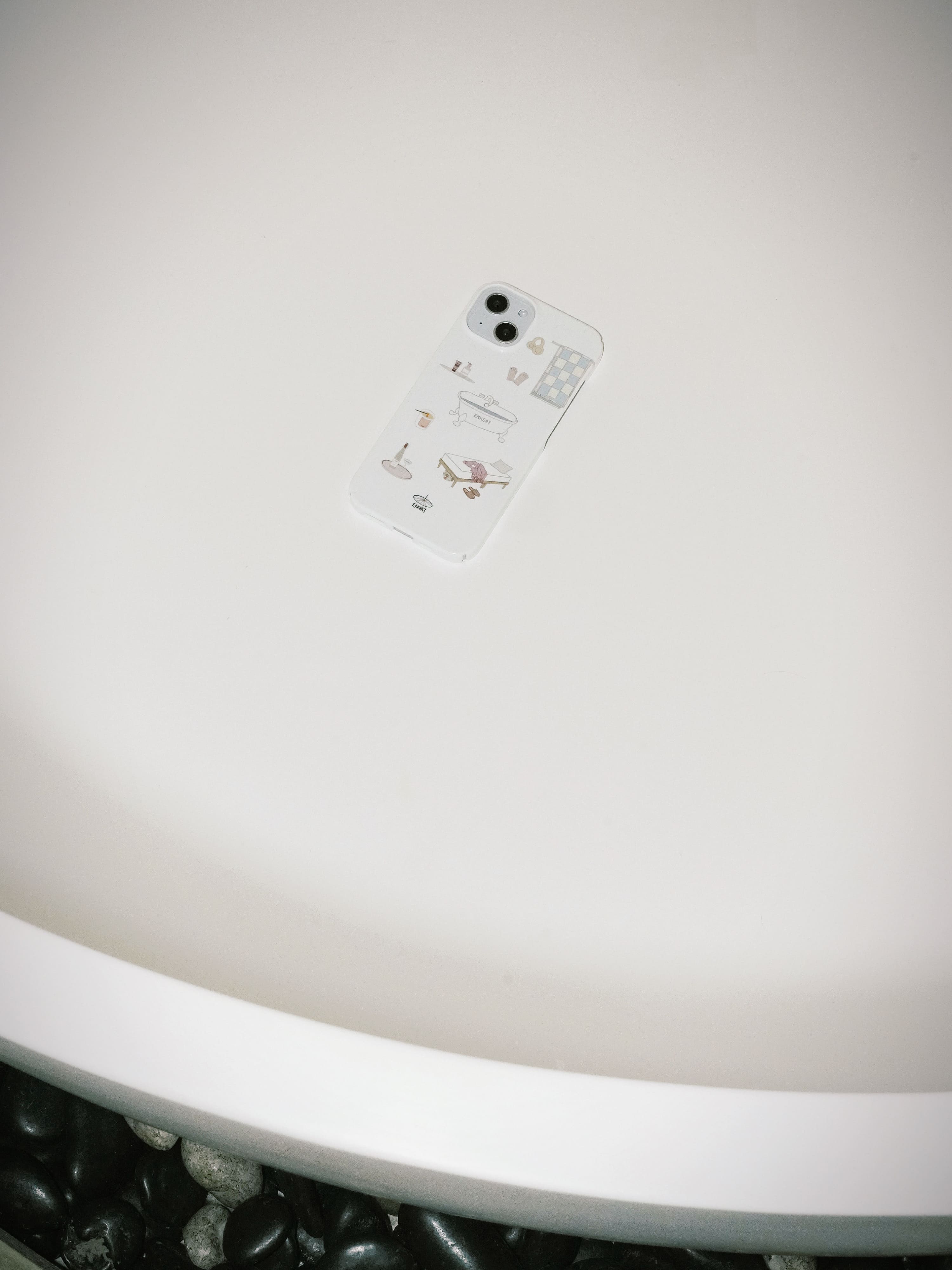 🛁 With all of my favoritesphone accessories - Three Fleas