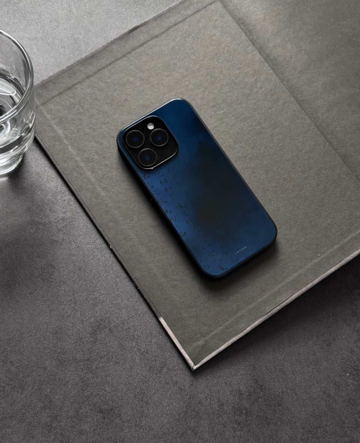 「Chinoiserie」Deep Blue Calligraphy Phone Case