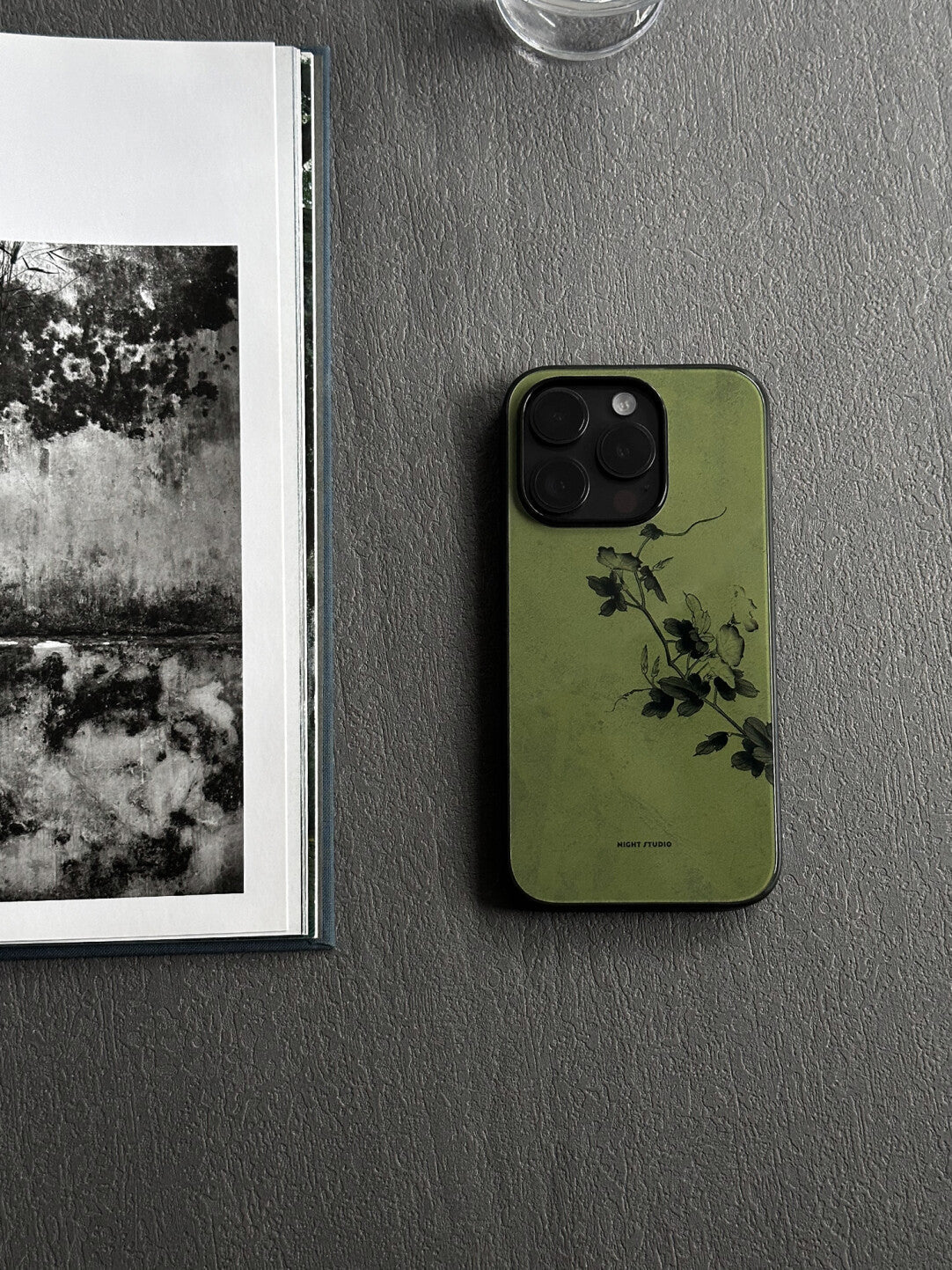 「Chinoiserie」Green Flower Branch Traditional Chinese Painting Phone Case | iPhone Case | Three Fleas