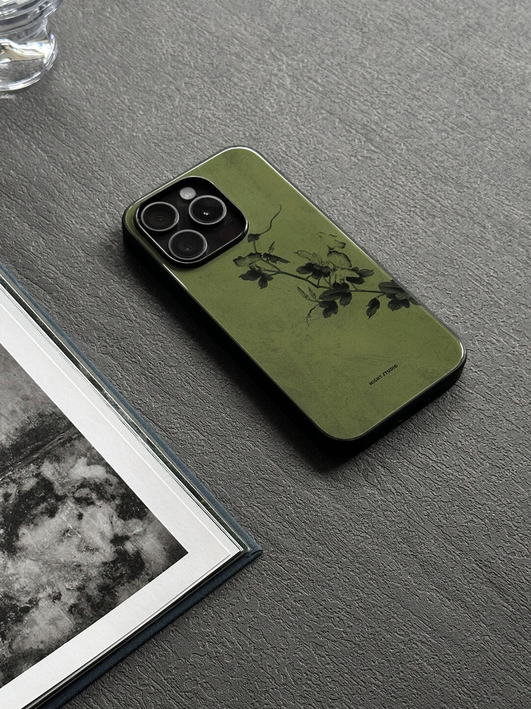 「Chinoiserie」Green Flower Branch Traditional Chinese Painting Phone Case | iPhone Case | Three Fleas