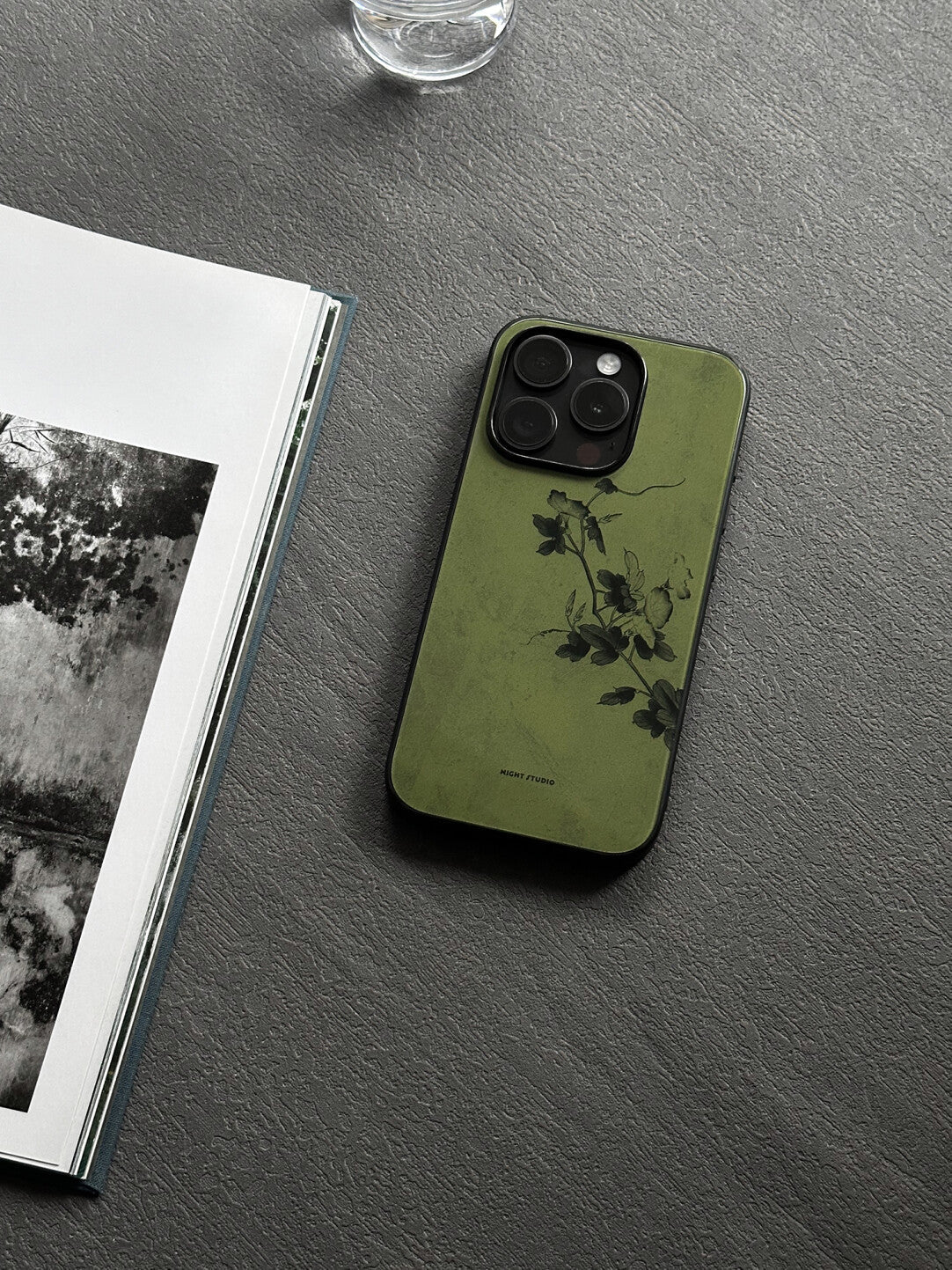 「Chinoiserie」Green Flower Branch Traditional Chinese Painting Phone Case | iPhone Case | Three Fleas
