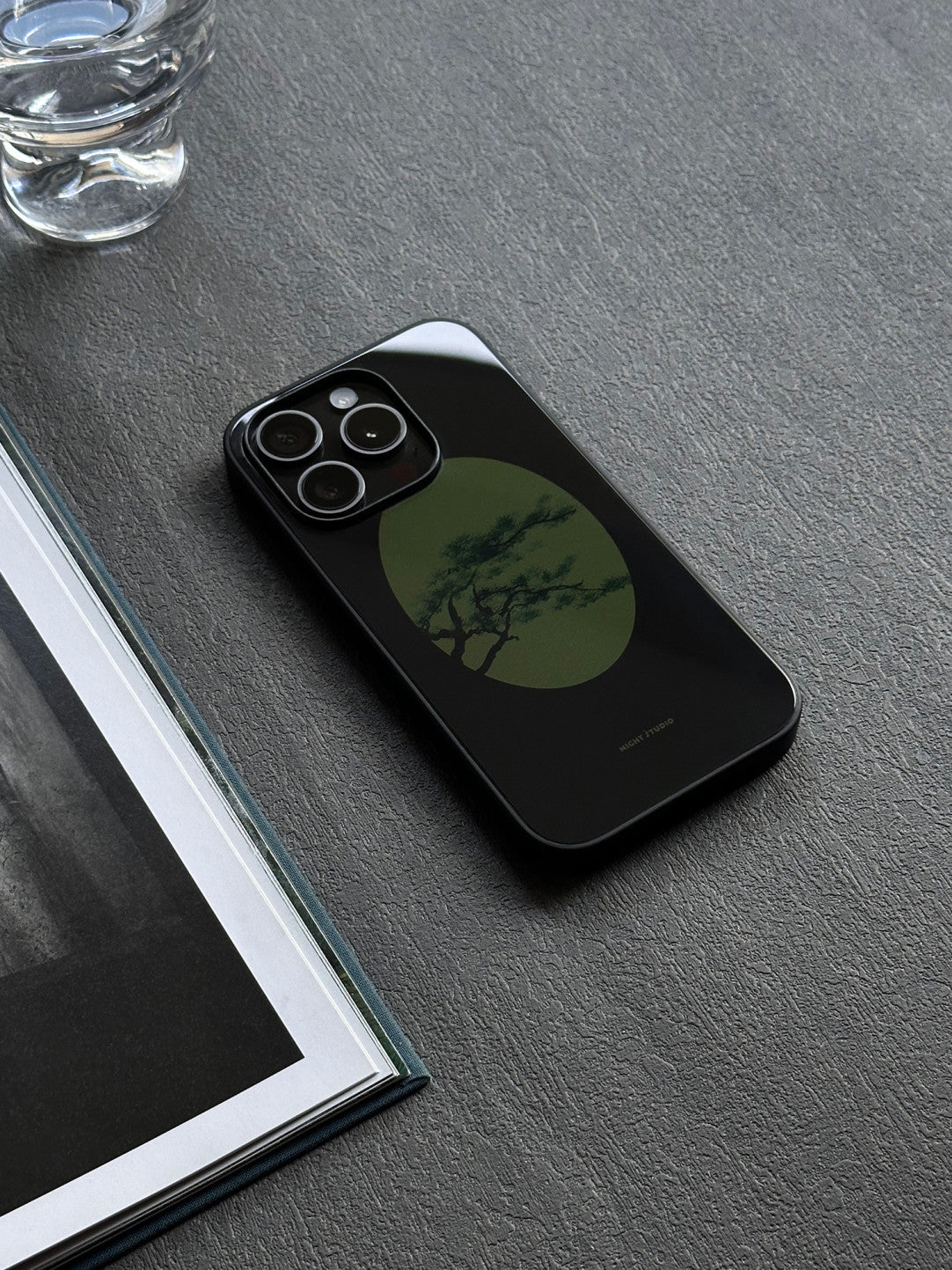 [Chinoiserie]Pine Tree Window Printed Phone Case-NS