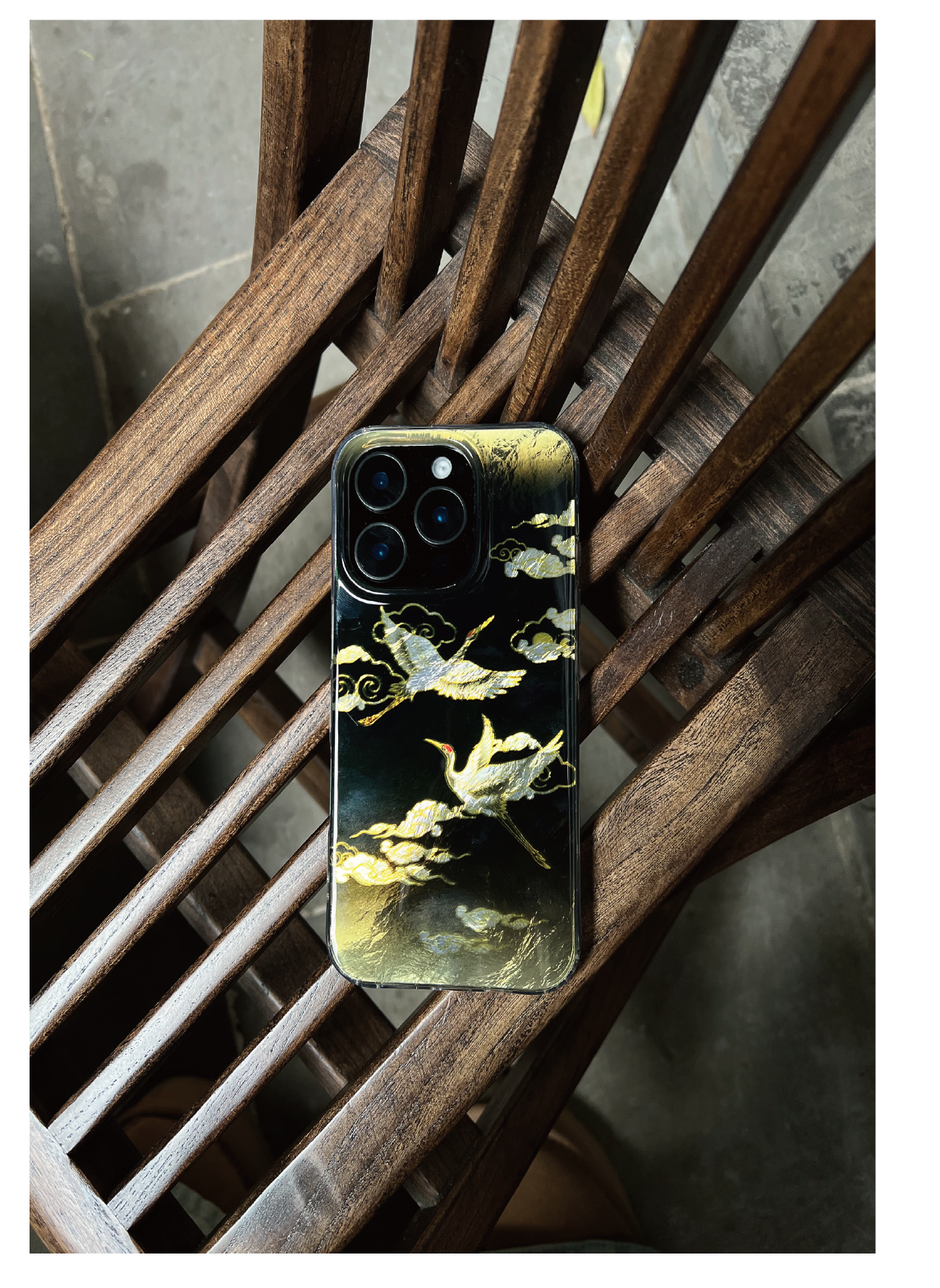 Golden Crane IMD Dual-Layer Case | iPhone Case | Three Fleas