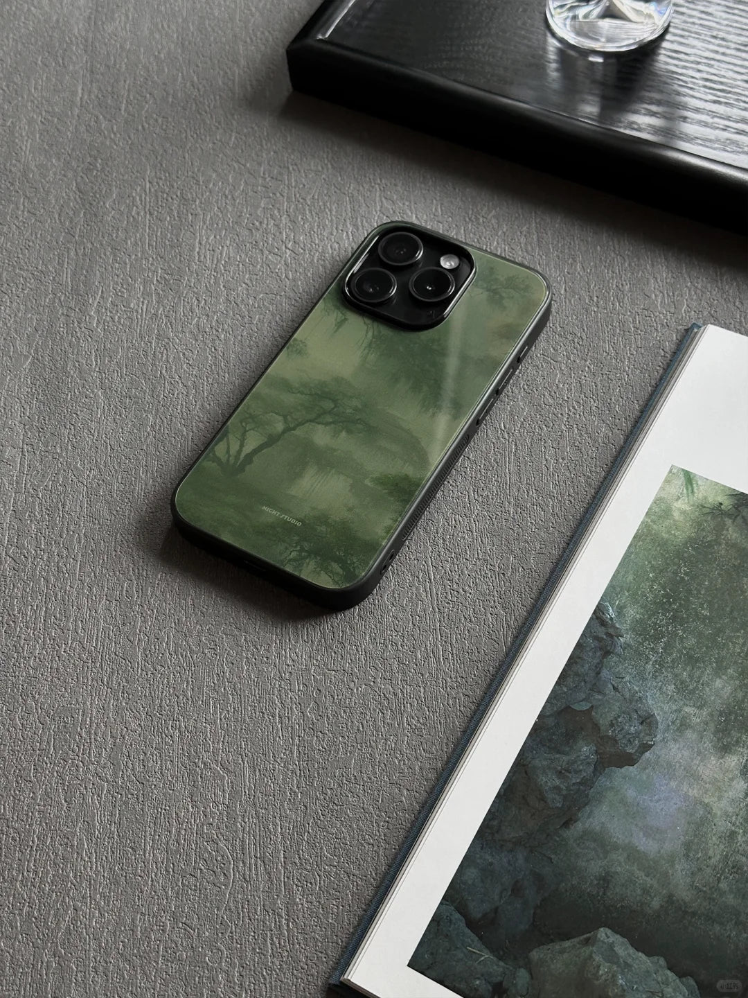Chinoiserie Mountain And Trees Tempered Glass Phone Case MagSafe-NS