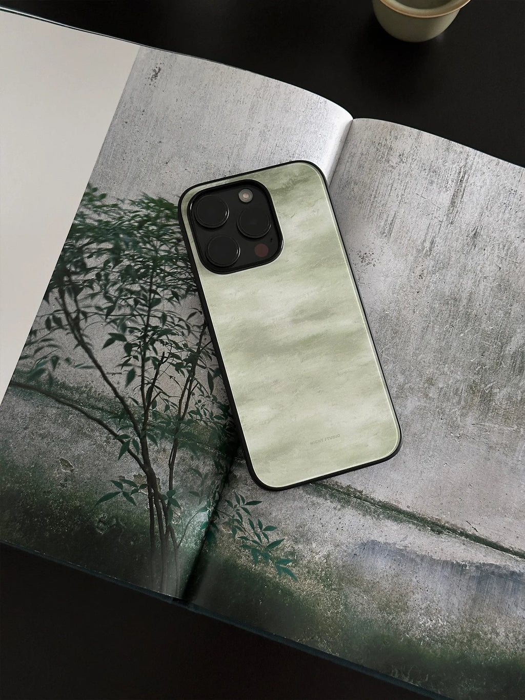 Mist Camellia Phone Case-NS026G