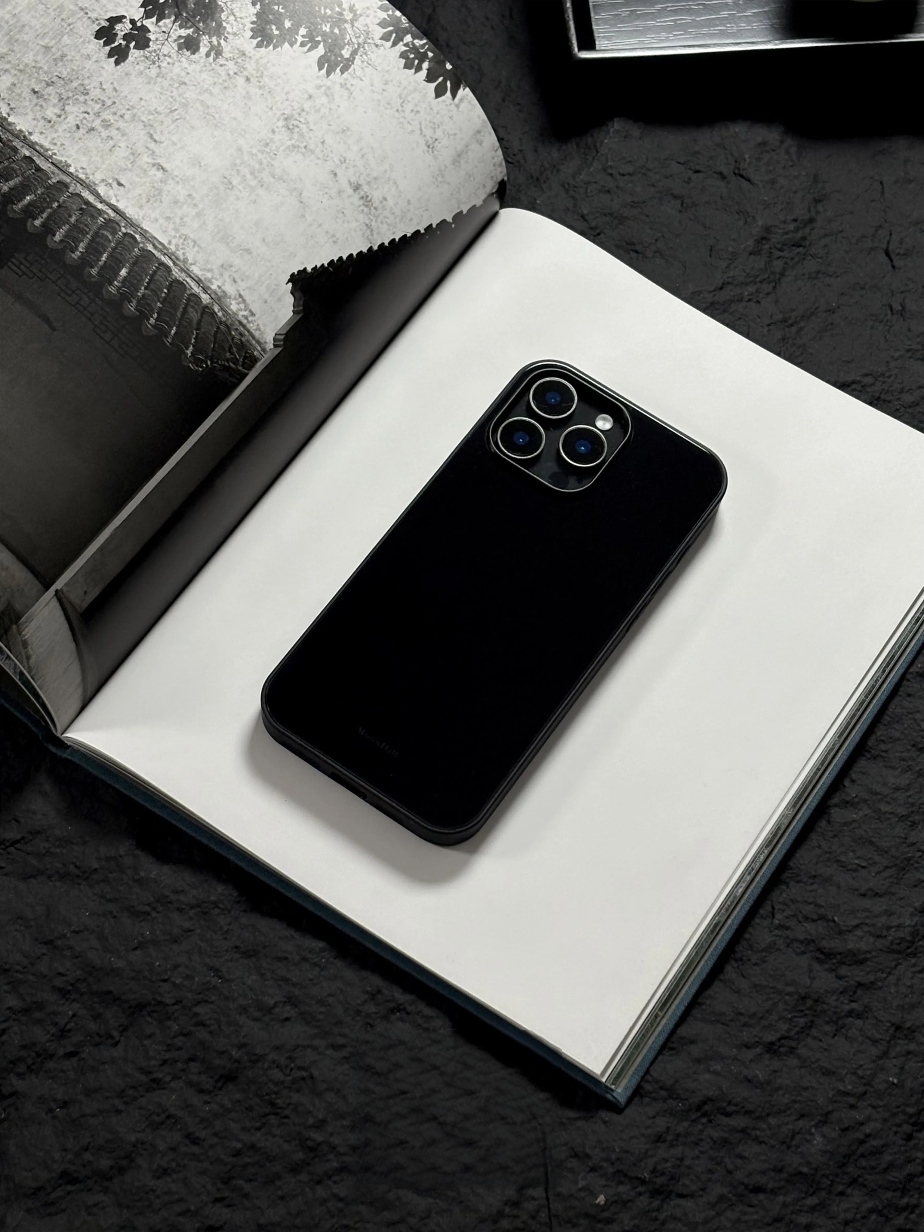 Minimalist Black Tempered Glass Phone Case-MH