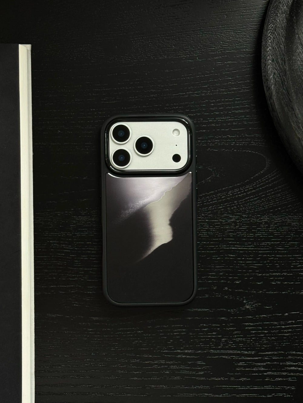 Ink Coast & Silver Sands Metallic Texture MagSafe Phone Case-CHO