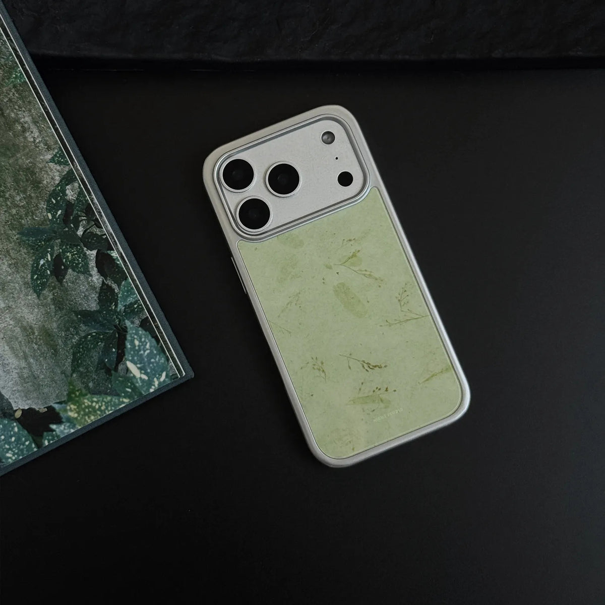 Grass Blade Texture Tempered Glass Phone Case-NS