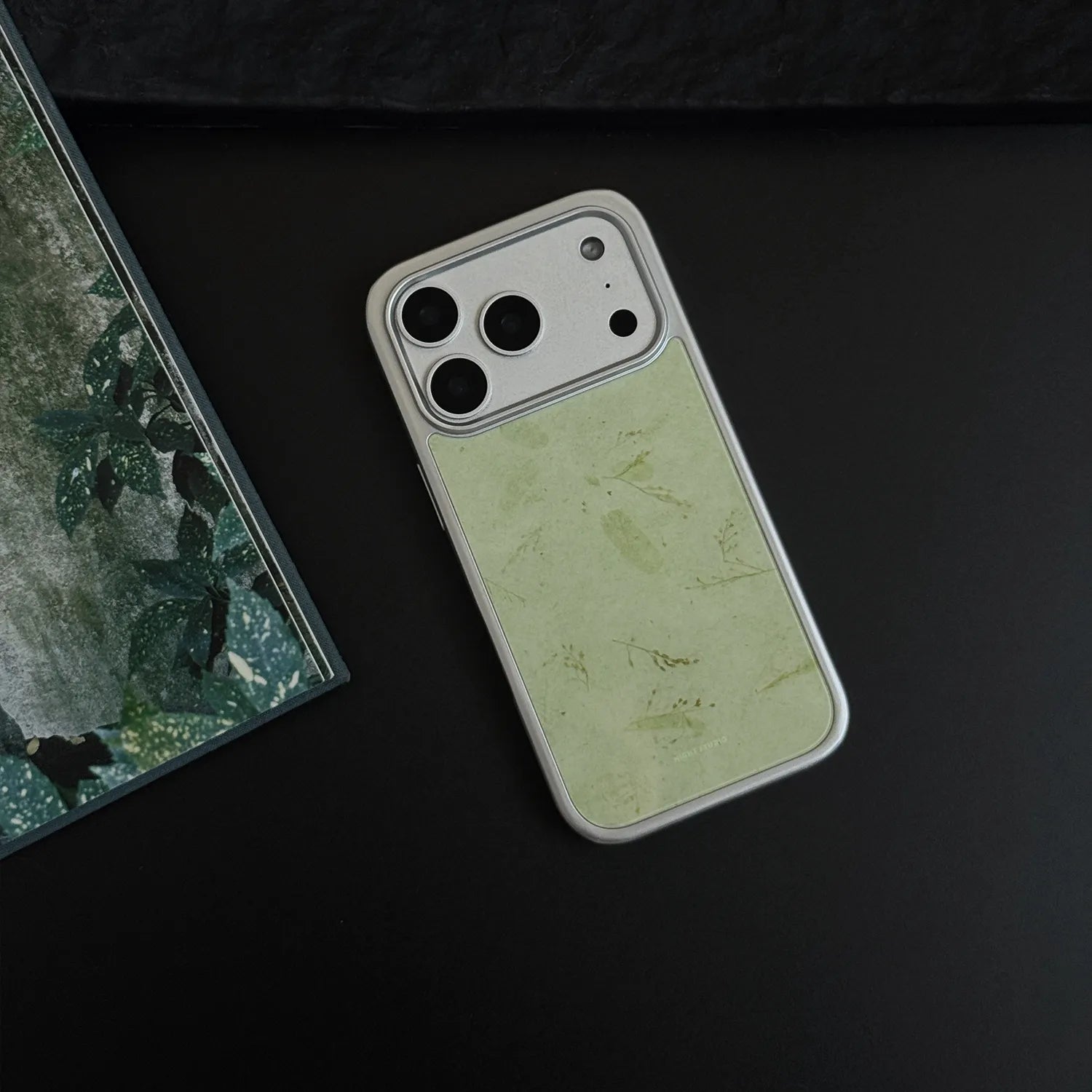 Grass Blade Texture Tempered Glass Phone Case-NS