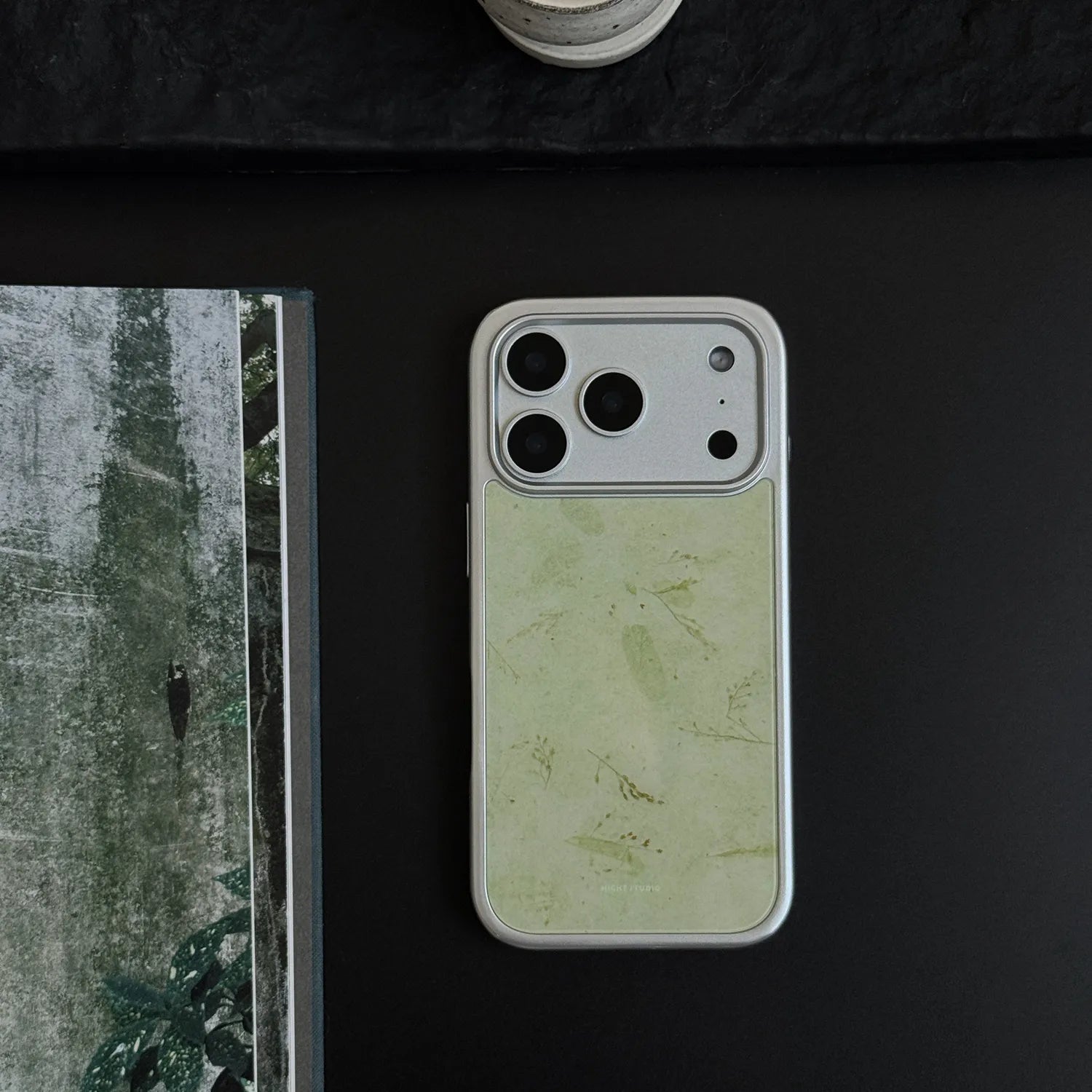 Grass Blade Texture Tempered Glass Phone Case-NS