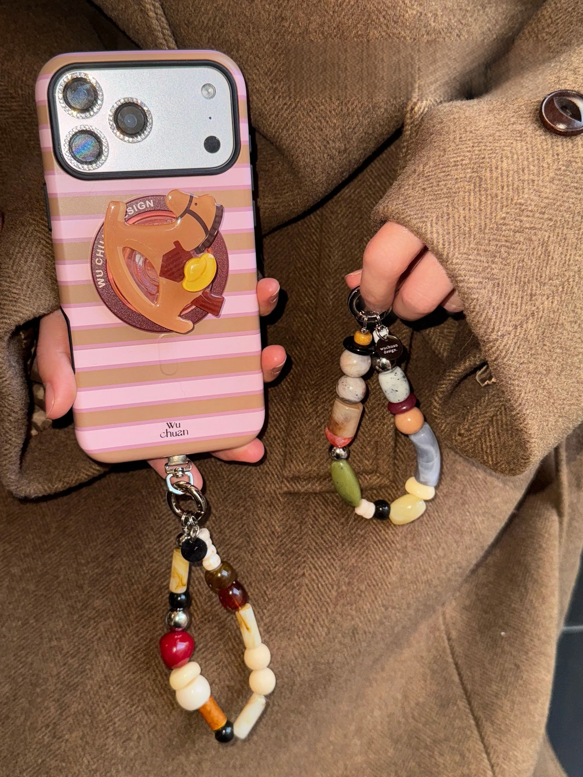 Rotating Pony Magnetic Phone Gip Stand