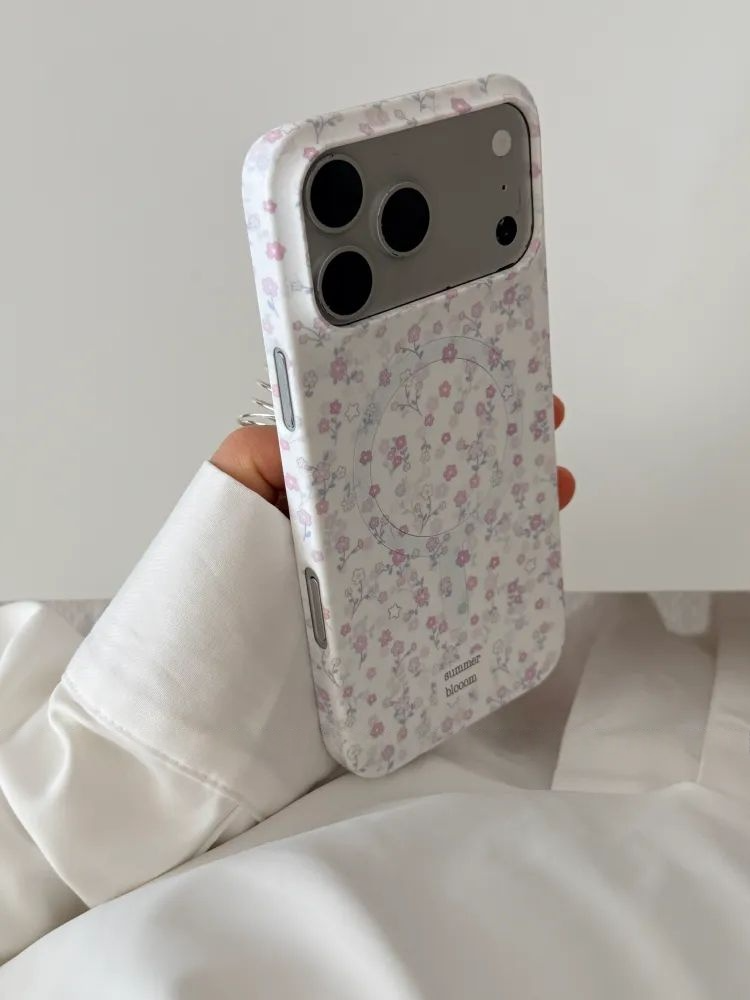 Chic Korean Style Ditsy Floral MagSafe Phone Case - Single Layer